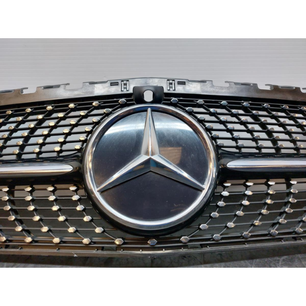 Glass Mirror Logo Badge Mercedes W177 – A0008880400
