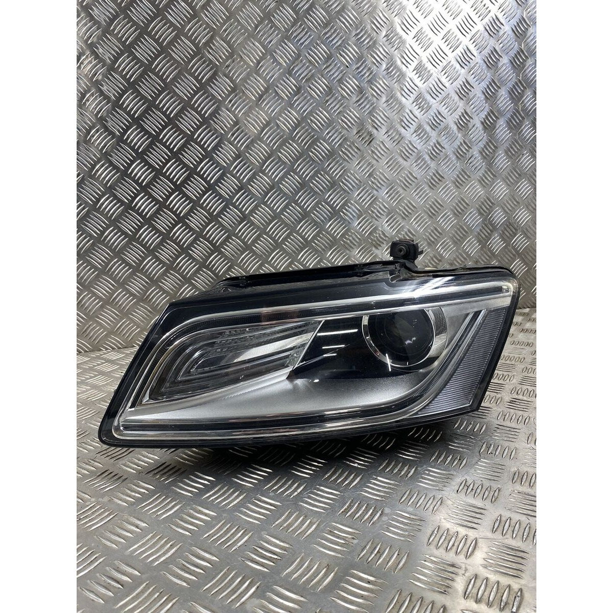 AUDI Q5 2012-2016 XENON HEADLIGHT