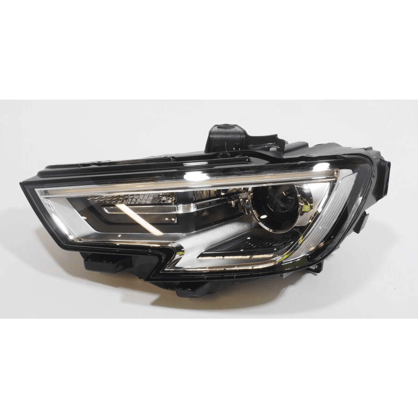 AUDI A3 2017+ XENON HEADLIGHT